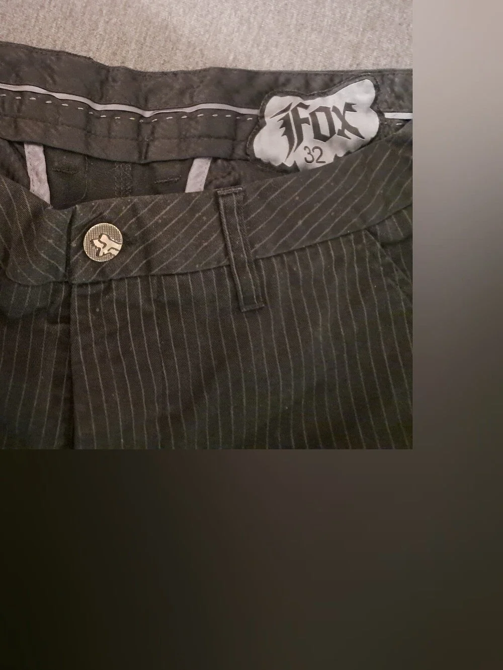 Fox Racing black pinstripe shorts Size 32 Men's